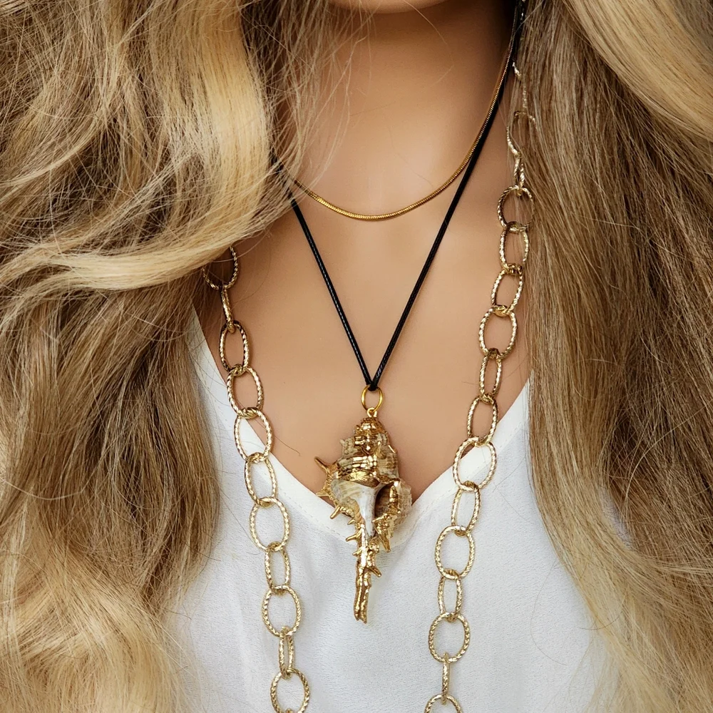 Free People Jewelry Genuine Ocean Shell Gold Boho Hypoallergic Black cord